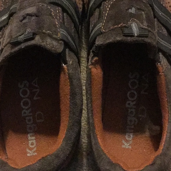 Kangaroos Slip Ons size 8.5 - Picture 2 of 4